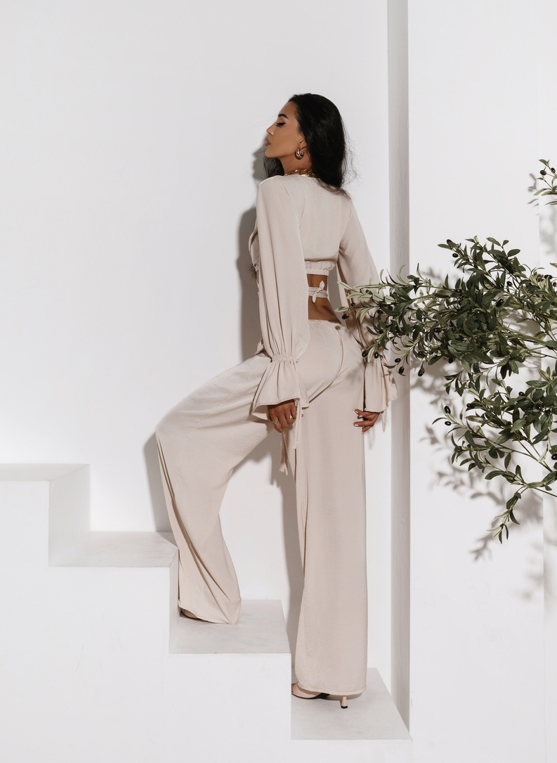UNTAMED SET Blouse and Pants Set, Light Beige