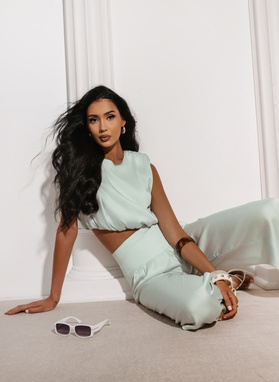 LUNA SET Blouse and Pants Set in Pistachio