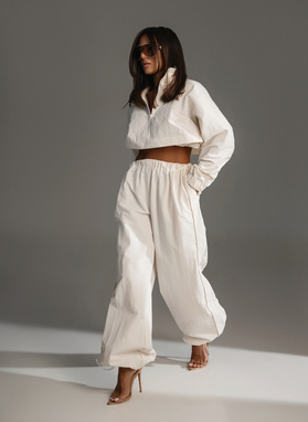 ONYX SET ecru sweatshirt and wide-leg trousers